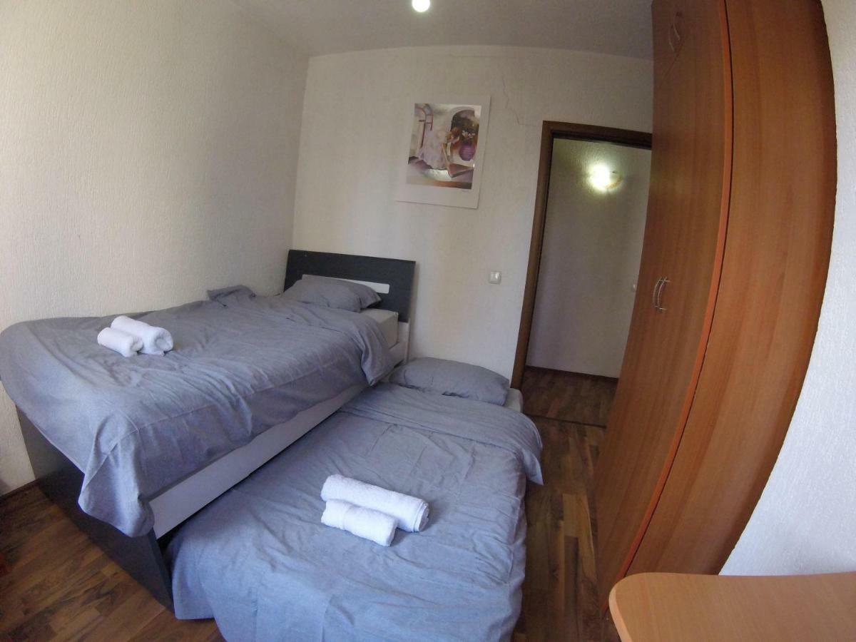 Center Apartment Приштина Экстерьер фото